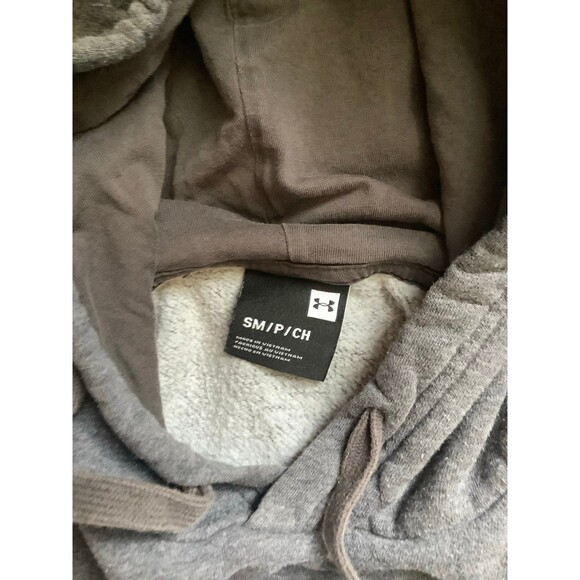 Under Armour - Picture 2 of 3